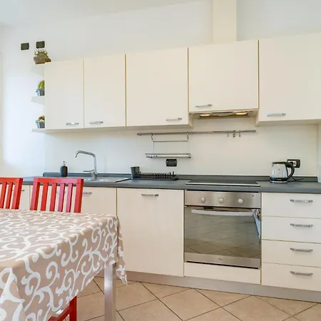 Nest غْرافيدونا