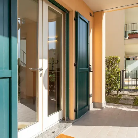 Nest * グラヴェドーナ